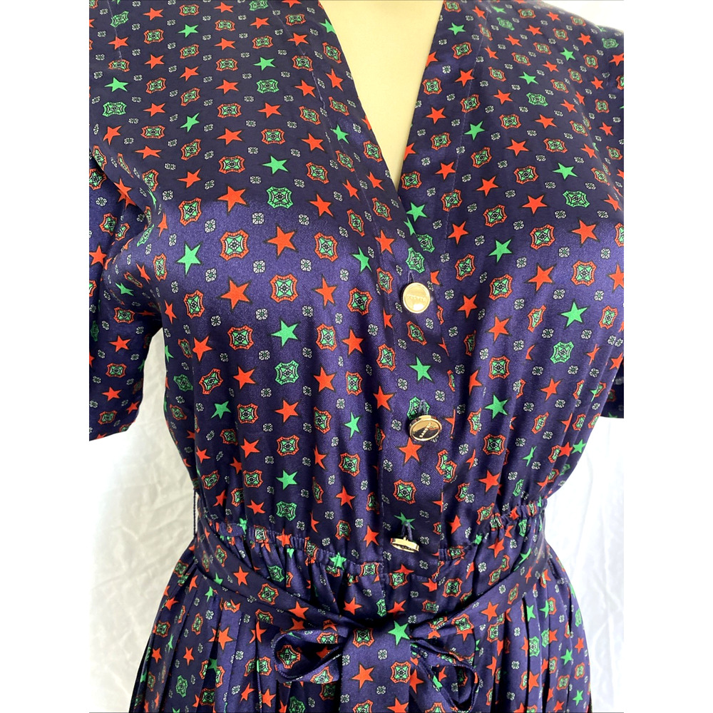 Sandro Curry Satin Romper Purple Star Print Short Sleeve Belt Pleat V Neck 38 - Picture 8 of 14